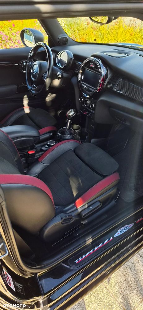 MINI John Cooper Works - 8