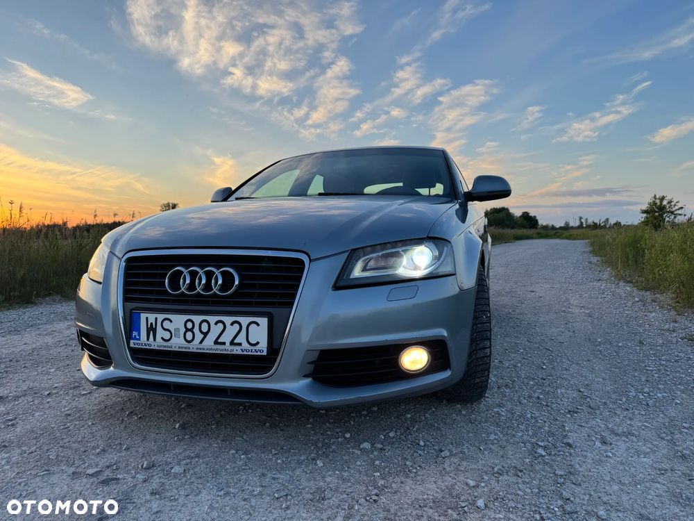 Audi A3 Sportback 2.0 TFSI S line Sportpaket - 4