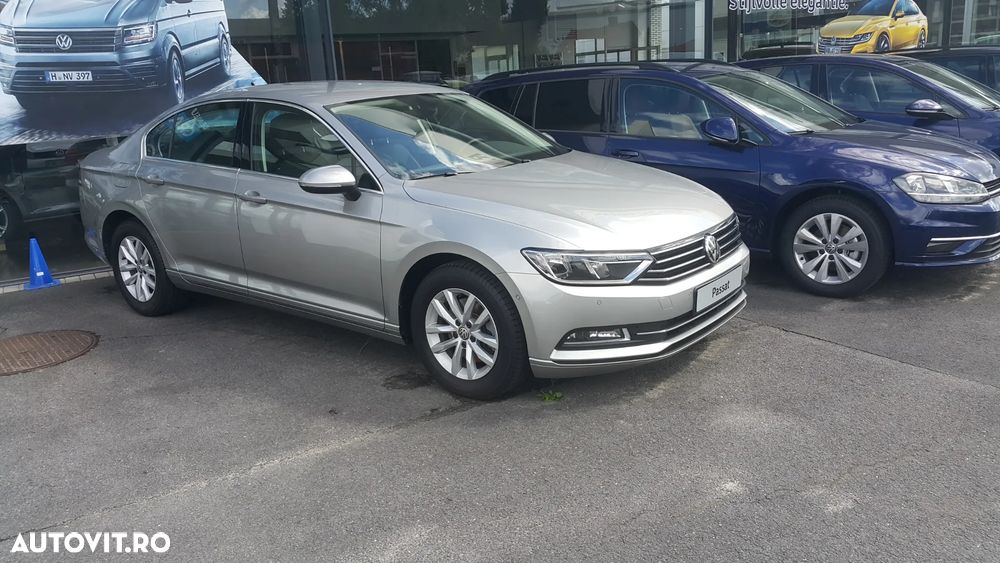 Volkswagen Passat 2.0 TDI SCR DSG Comfortline - 1