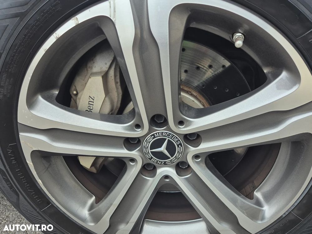 Mercedes-Benz GLC - 28