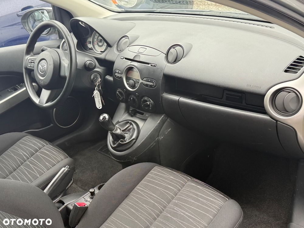 Mazda 2 1.3 Exclusive+ - 10