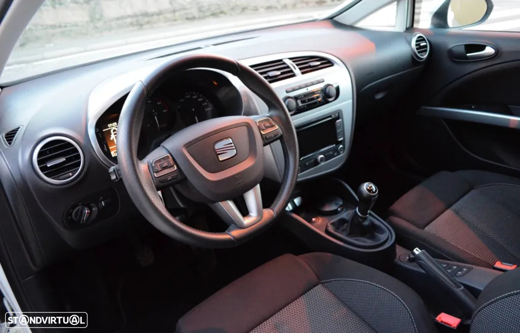 SEAT Leon 1.6 TDI Sport - 4