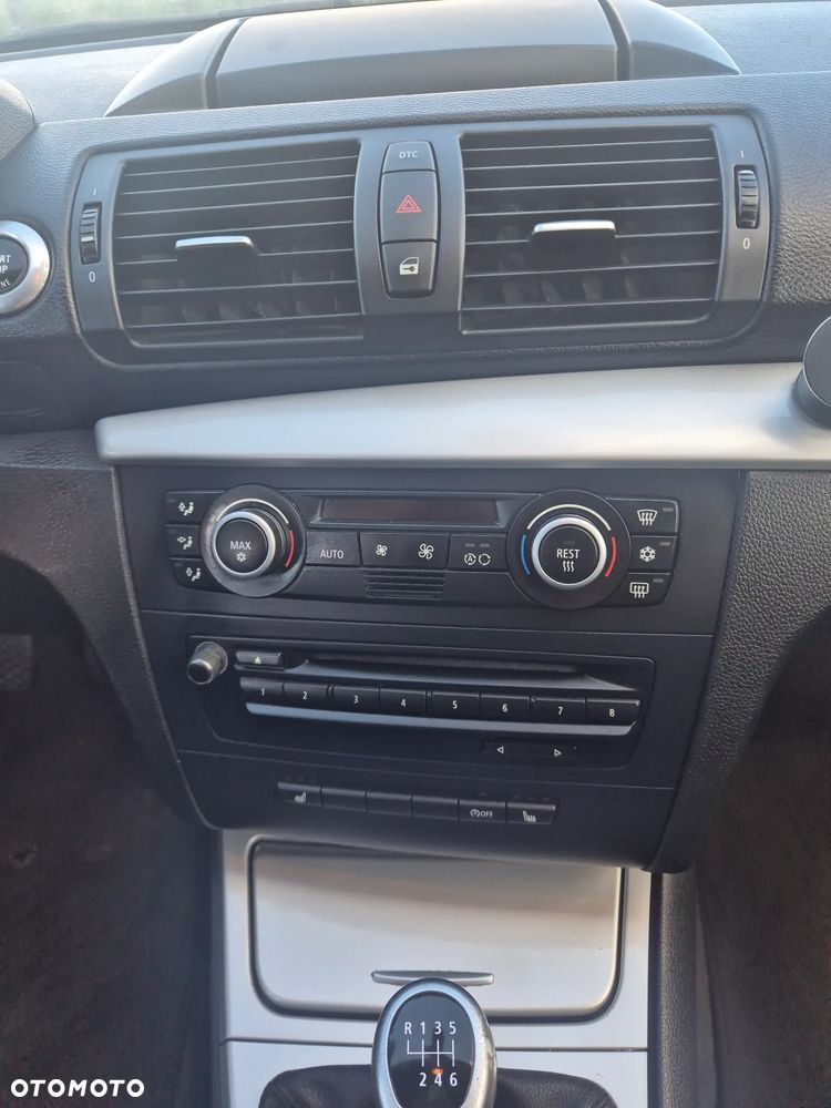 BMW Seria 1 118i - 13
