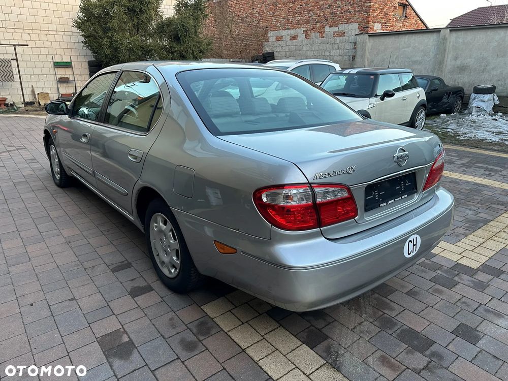 Nissan Maxima - 10