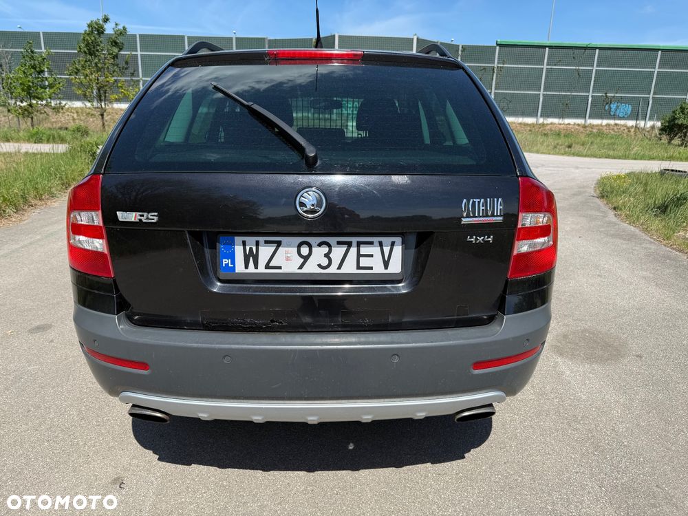 Skoda Octavia 2.0 TDI DPF RS - 8