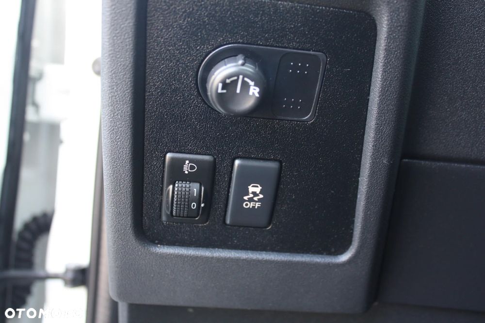 Nissan Qashqai 1.6 Visia - 16