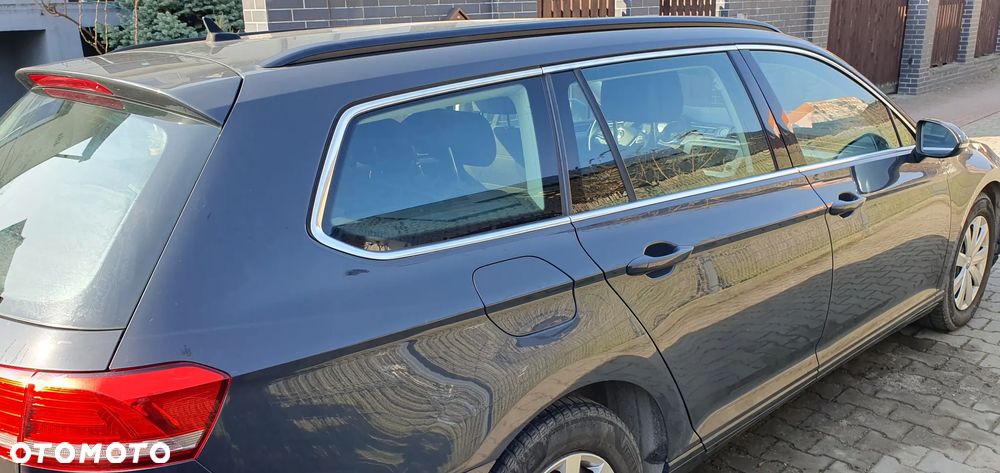 Volkswagen Passat 1.6 TDI (BlueMotion Technology) Comfortline - 10