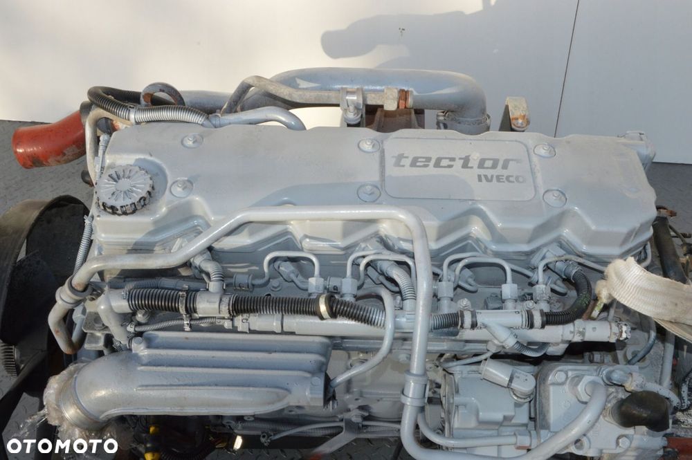 silnik Iveco Eurocargo tector stralis 5.9 120E18 E18 komplet F4AE0681E - 9