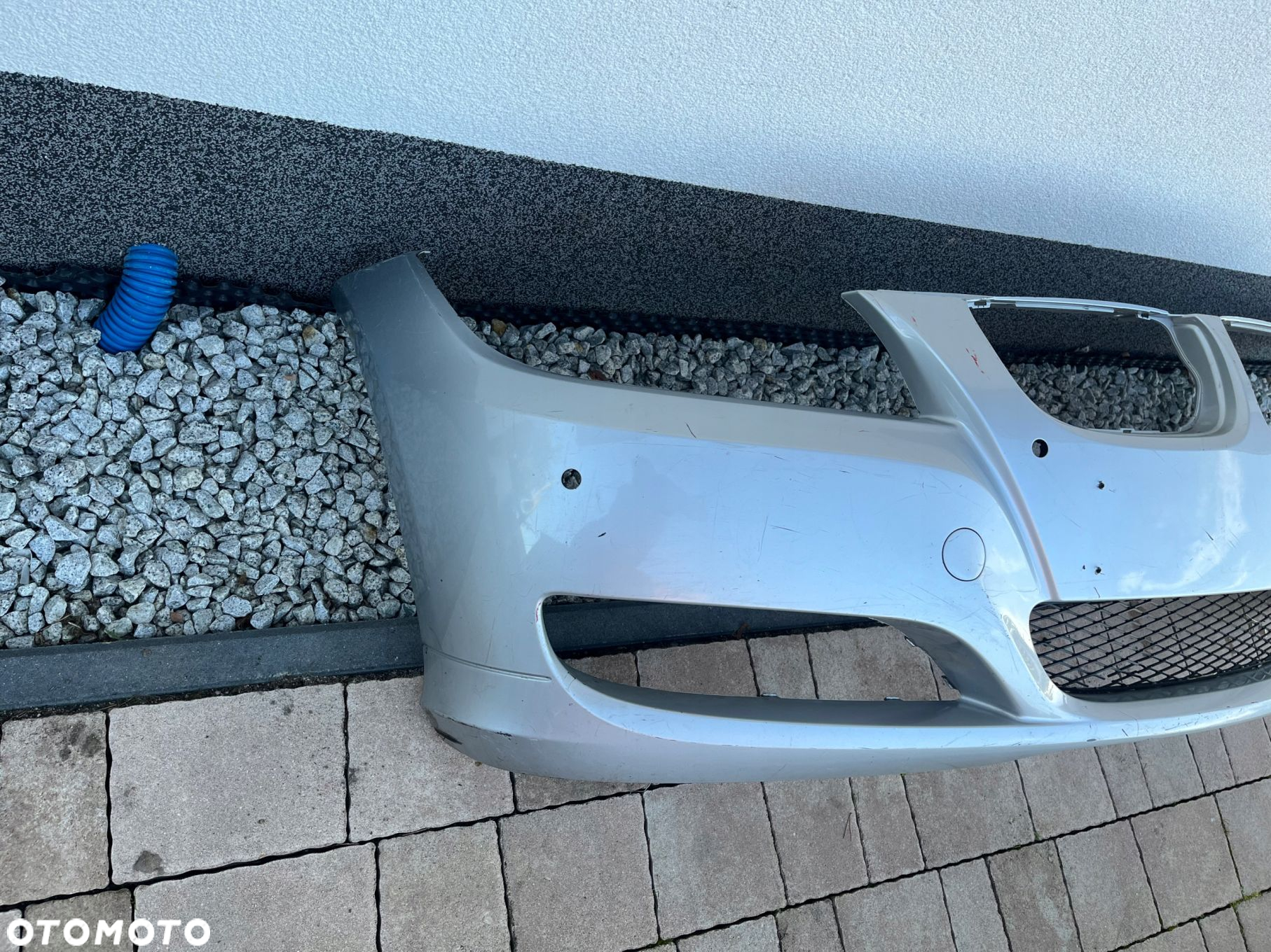 BMW E90 E91 zderzak przedni 72758411 - 2