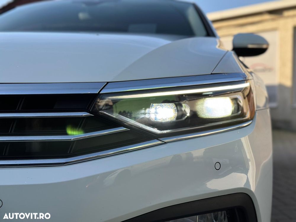 Volkswagen Passat 2.0 TSI OPF DSG 4Motion Elegance - 16