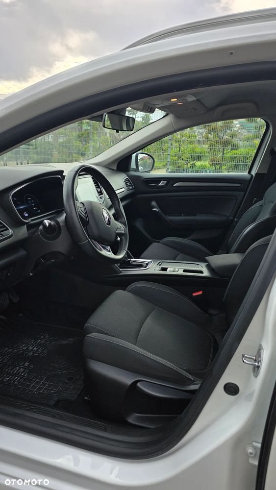 Renault Megane 1.6 E-TECH Plug-In Intens - 12