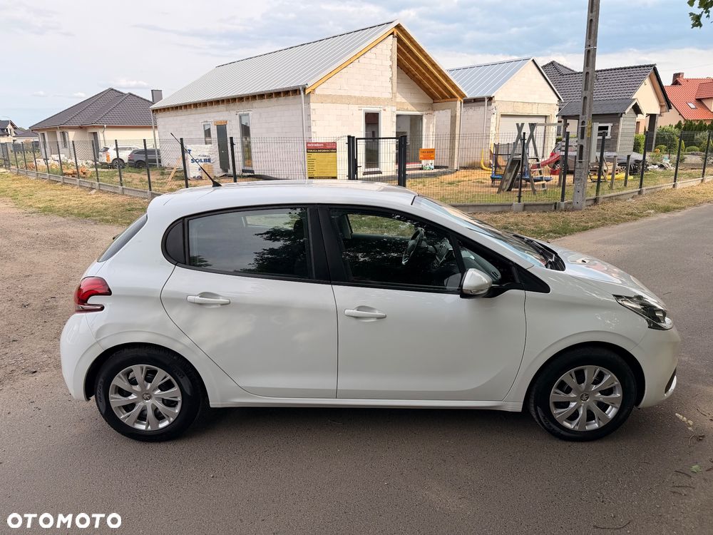 Peugeot 208 PureTech 82 Allure - 10