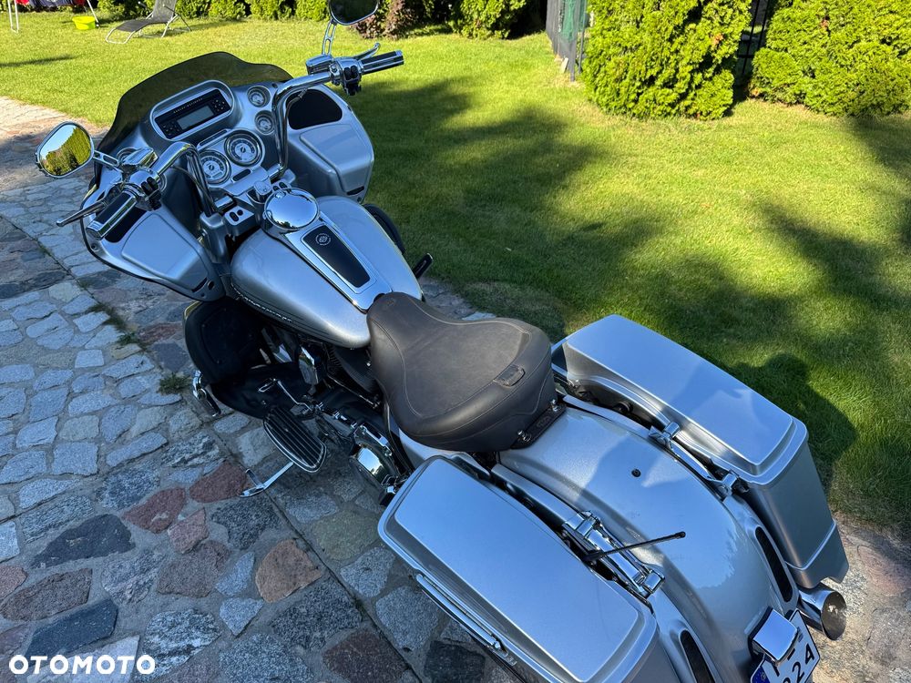 Harley-Davidson Touring Road Glide - 17