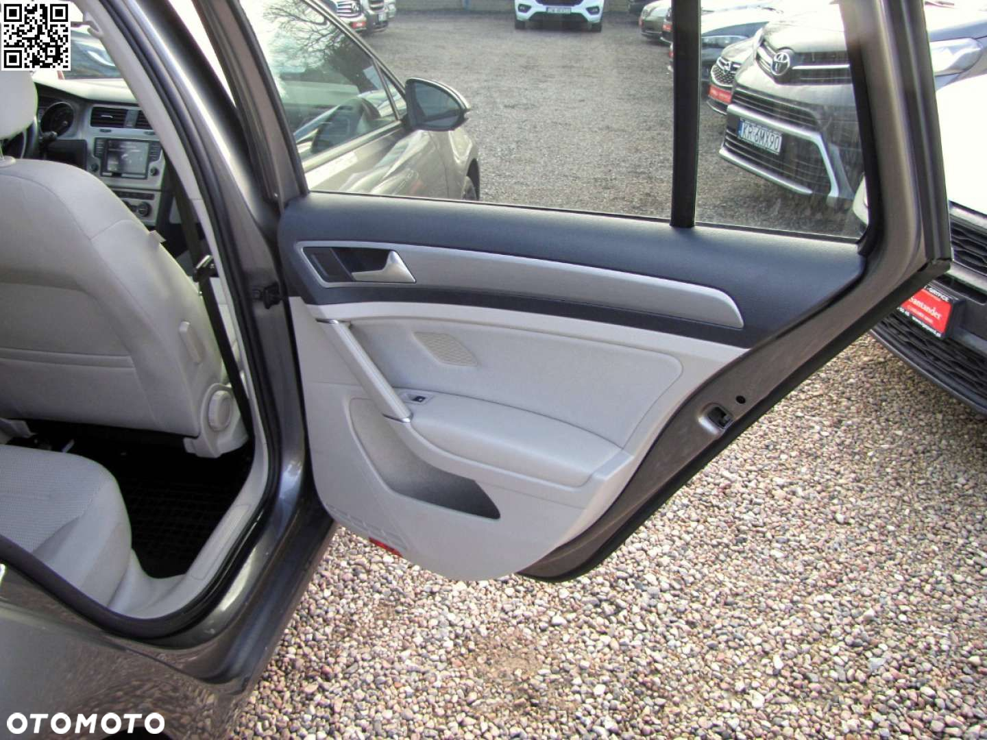 Volkswagen Golf - 22