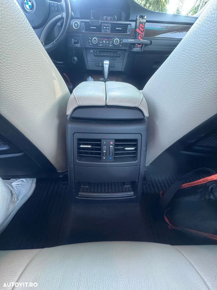 BMW Seria 3 318i Aut. - 19
