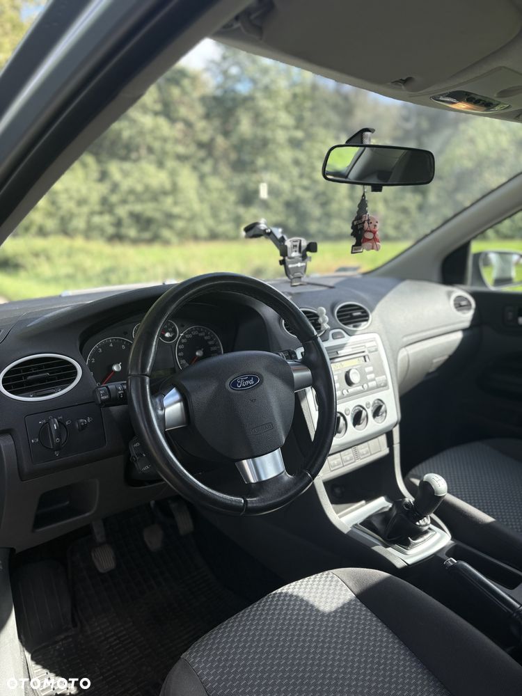 Ford Focus 1.6 Ambiente - 15