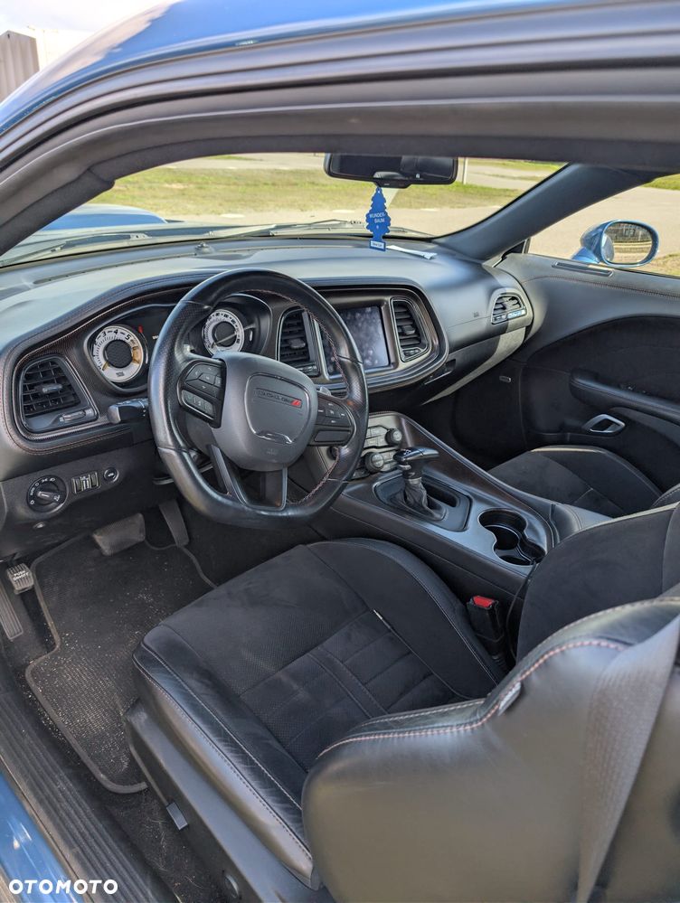 Dodge Challenger 5.7 R/T Shaker - 12