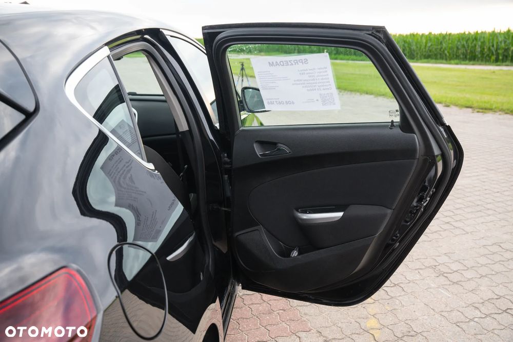 Opel Astra 1.4 T Cosmo S&S - 14