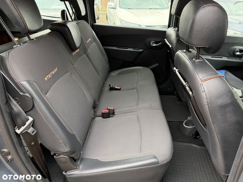 Dacia Lodgy TCe 115 Stepway - 9