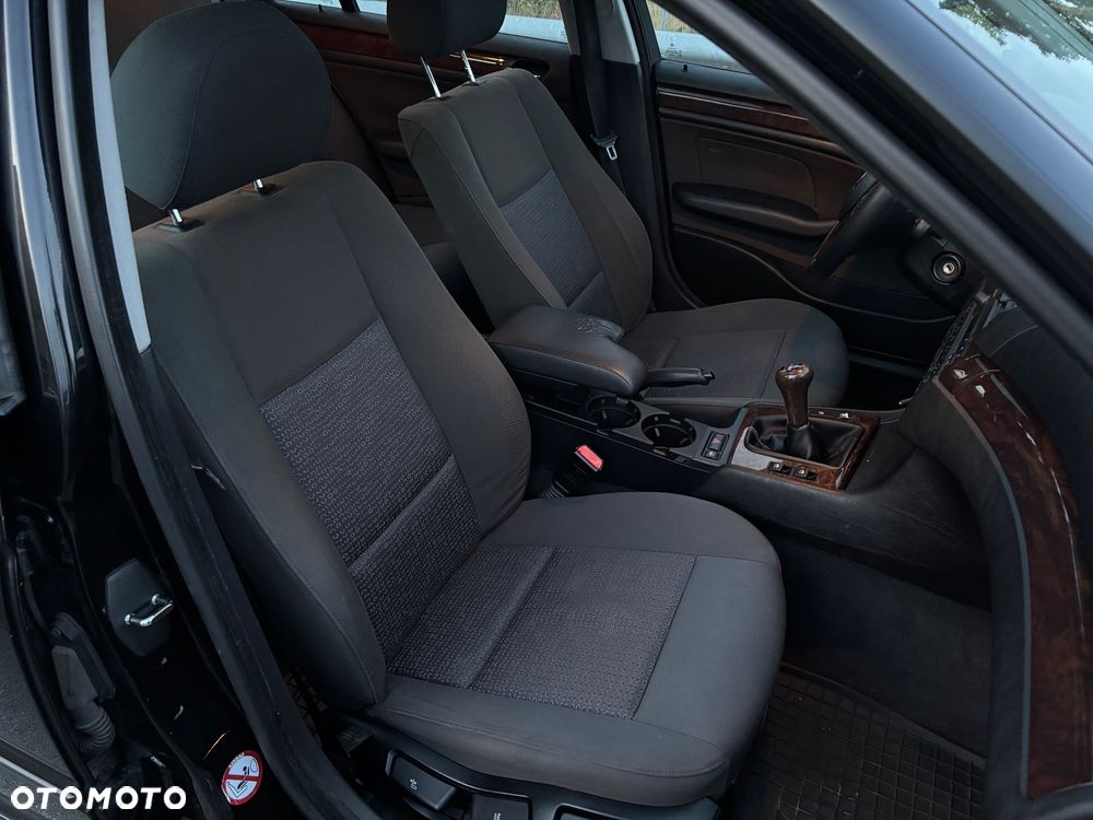 BMW Seria 3 318i - 19