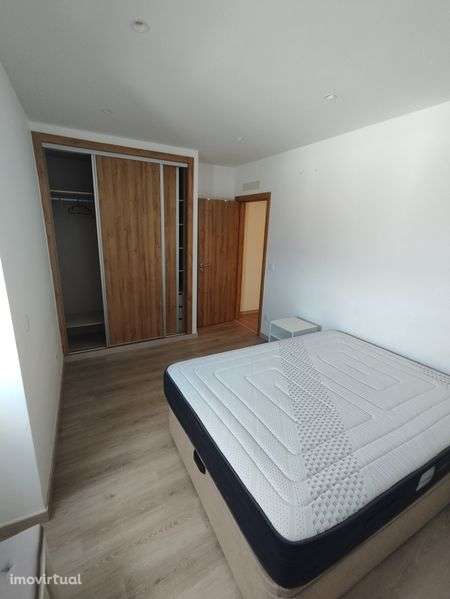 Moradia T2+1 mobilada e equipada disponível em Maio - Grande imagem: 4/5