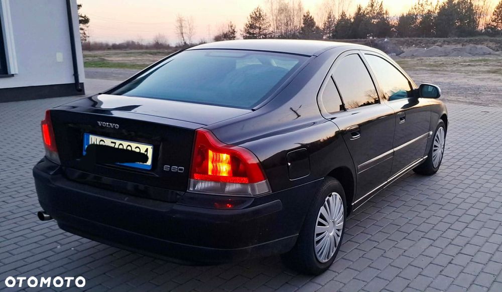 Volvo S60 2.4 Comfort - 1