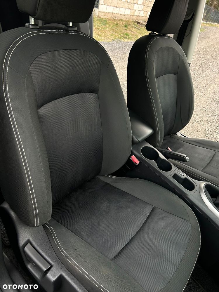 Nissan Qashqai - 13