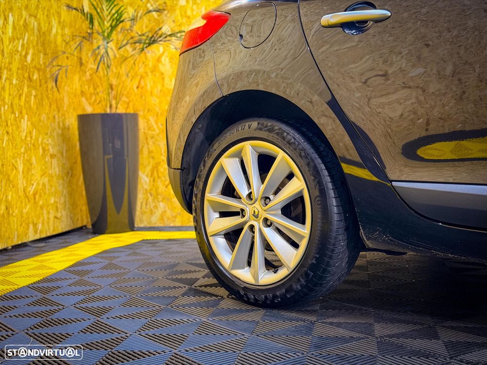 Renault Mégane 1.5 dCi Dynamique - 4