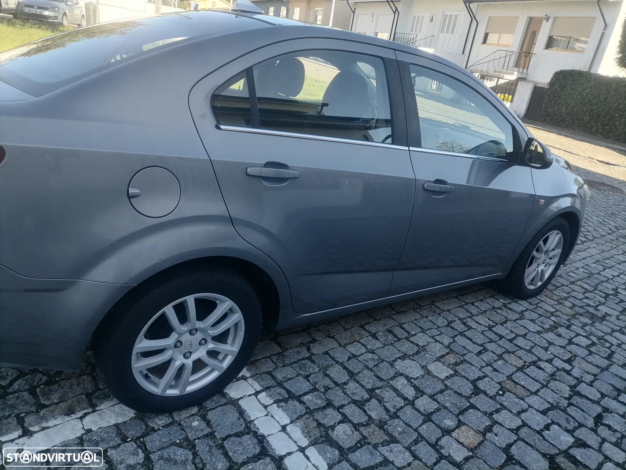 Chevrolet Aveo 1.4 LTZ - 4
