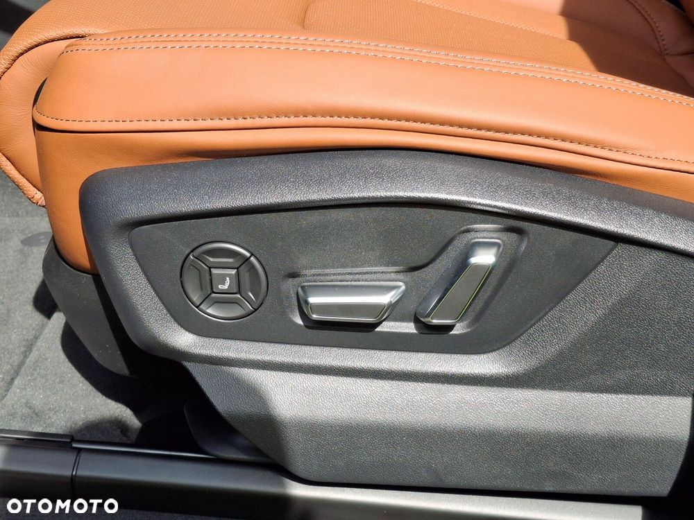 Audi Q8 - 22