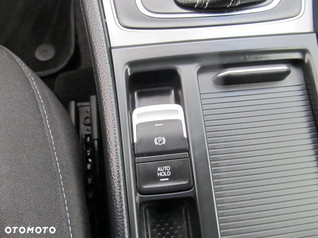 Volkswagen Golf 1.4 TSI BlueMotion Technology DSG Lounge - 23