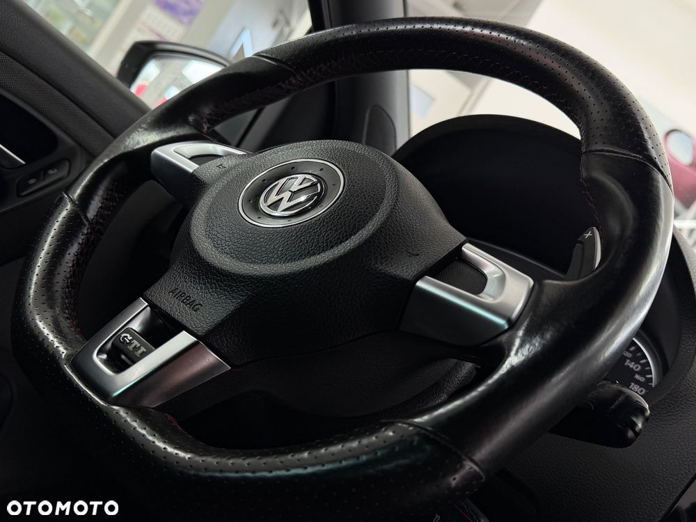 Volkswagen Polo - 32
