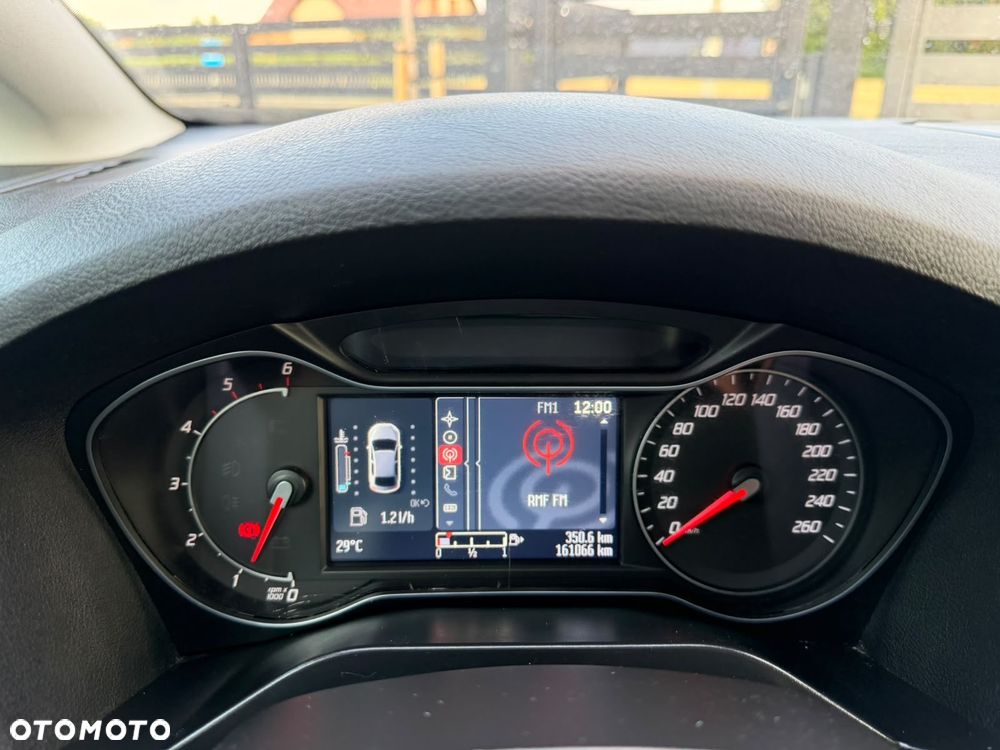 Ford S-Max - 12