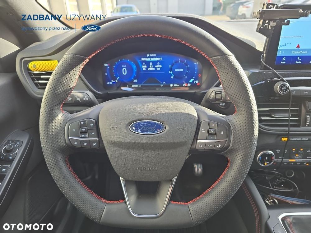 Ford Kuga - 17