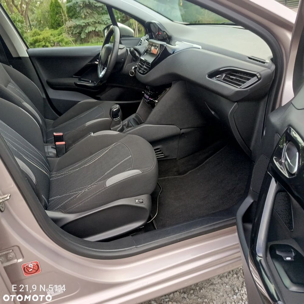 Peugeot 208 1.4 VTi Active - 11