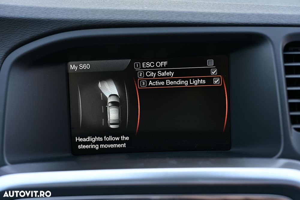 Volvo S60 D3 Geartronic R-Design - 31