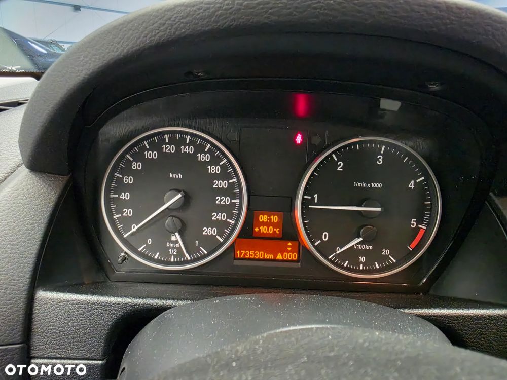 BMW X1 xDrive18d xLine - 29
