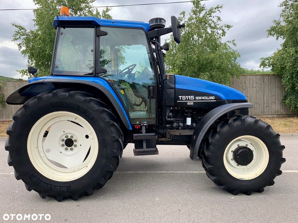 New Holland TS115 - 6