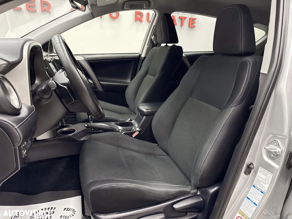 Toyota RAV4 2.2 D-4D 4x4 Automatik Life - 6