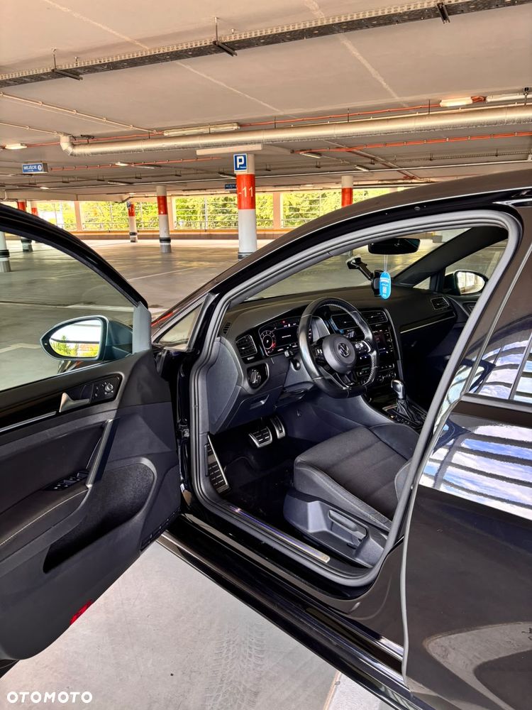 Volkswagen Golf - 9