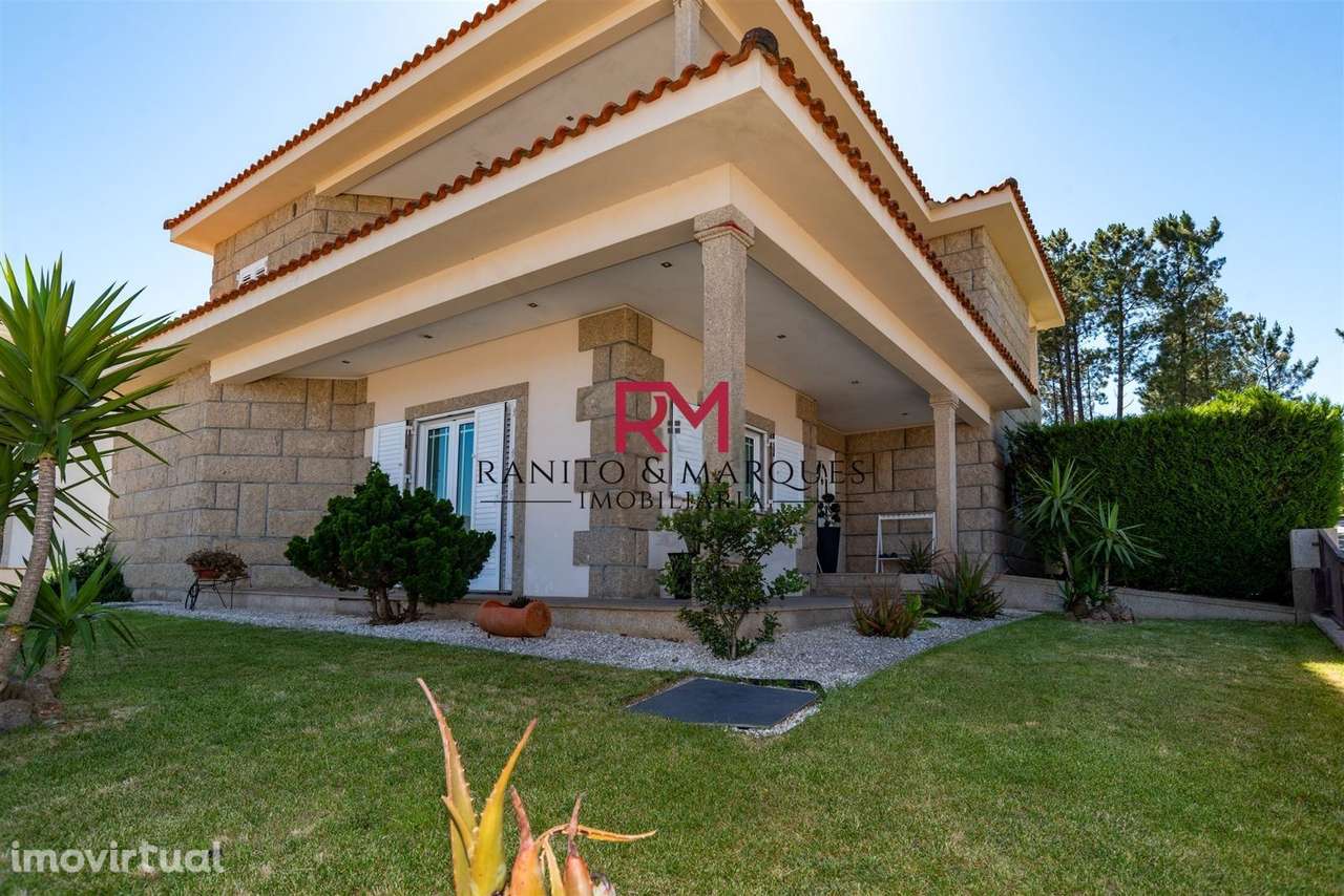 MORADIA T4 COM PISCINA - ALPENDURADA, MARCO DE CANAVESES - Grande imagem: 4/24