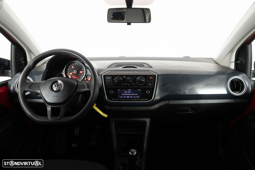 VW Up! 1.0 Move Color - 21