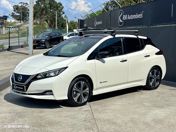 Nissan Leaf Tekna Two Tone