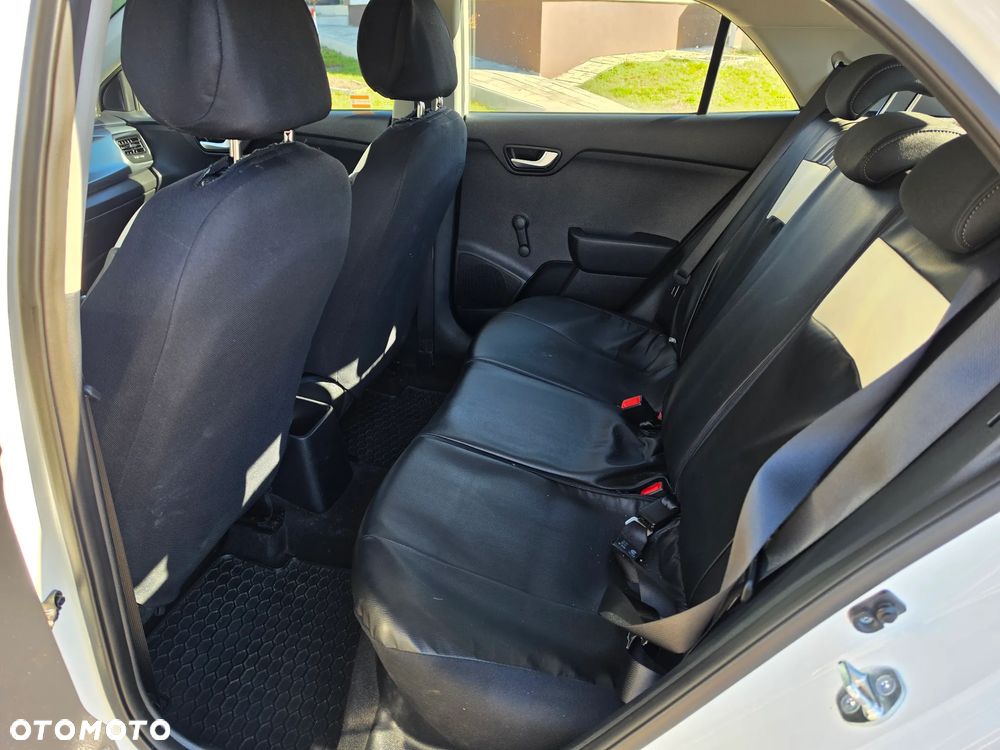 Kia Rio 1.2 L - 27