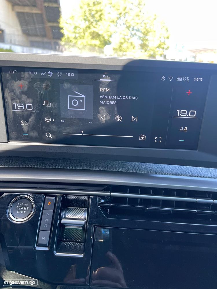 Peugeot 5008 Hybrid 145 e-DSC6 Allure - 31