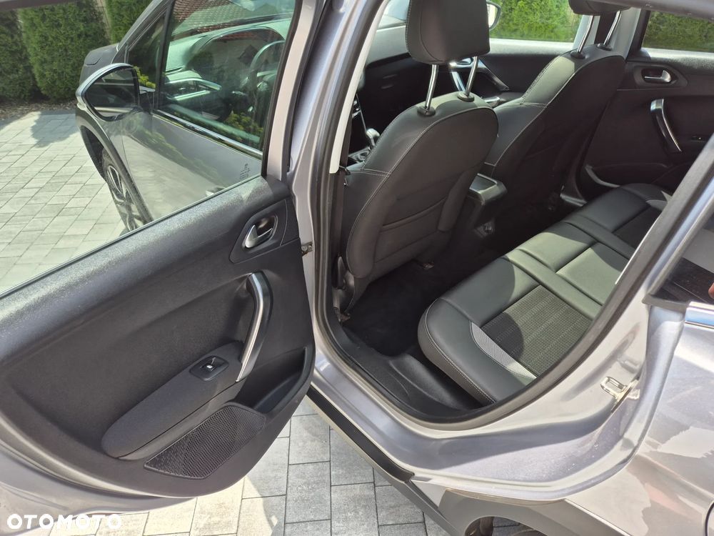 Peugeot 2008 1.2 Pure Tech Crossway S&S - 16
