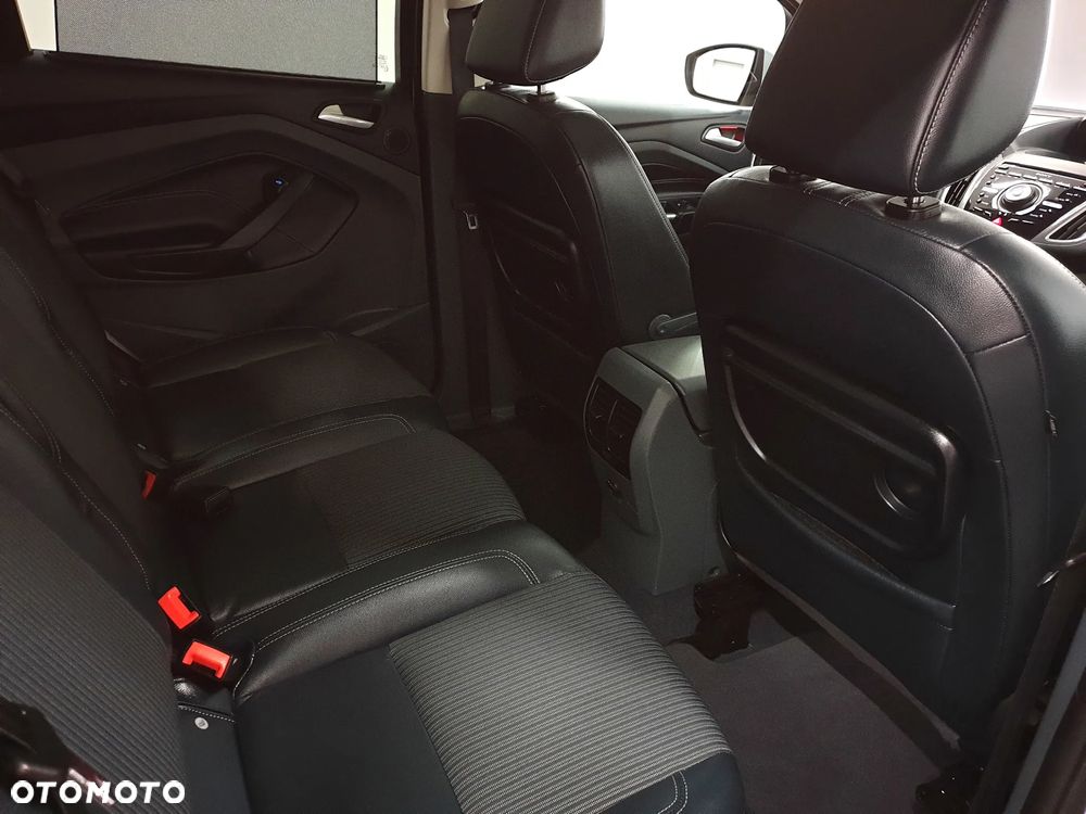 Ford C-MAX 2.0 TDCi Titanium MPS6 - 27