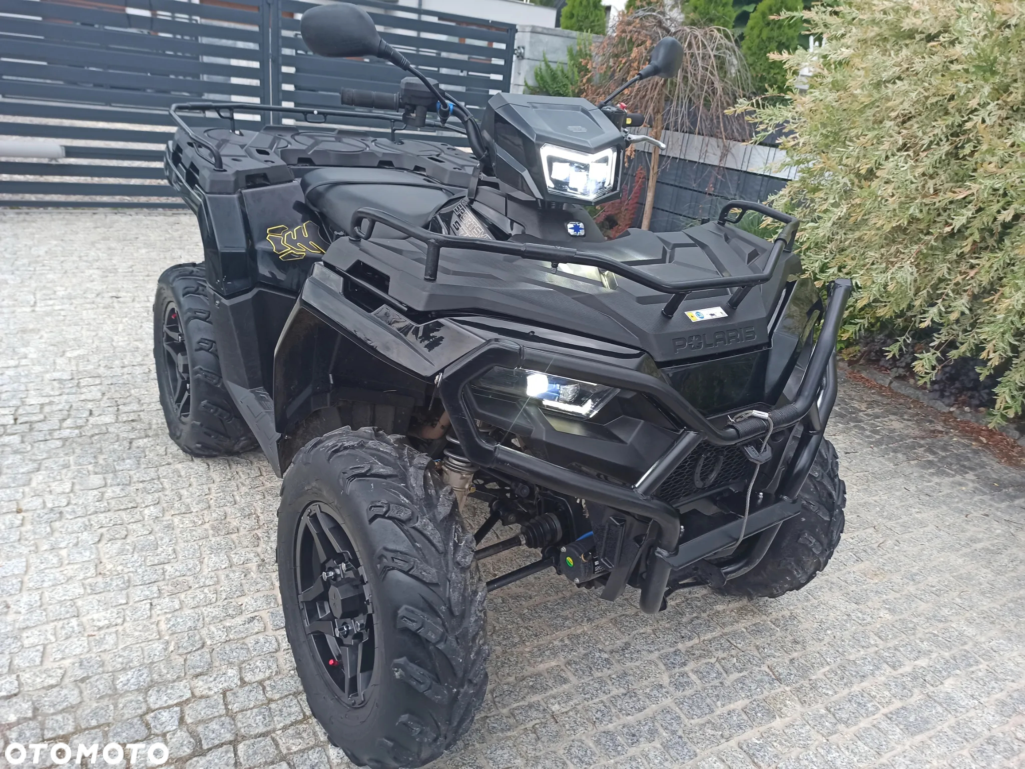 Polaris Sportsman - 14