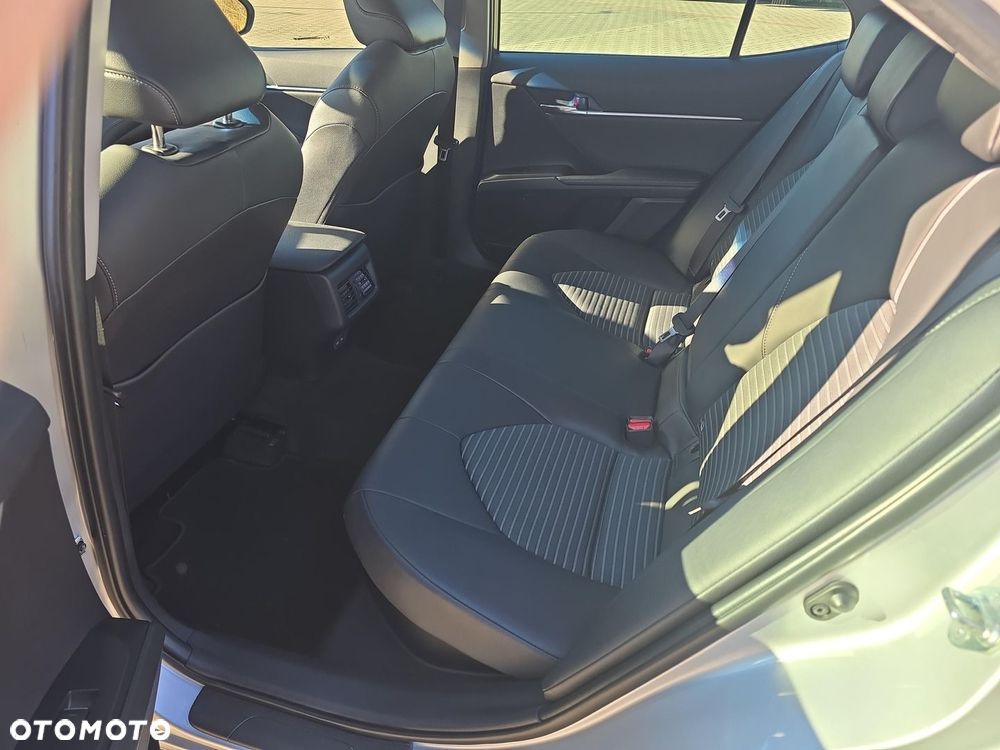 Toyota Camry 2.5 Hybrid Prestige CVT - 13