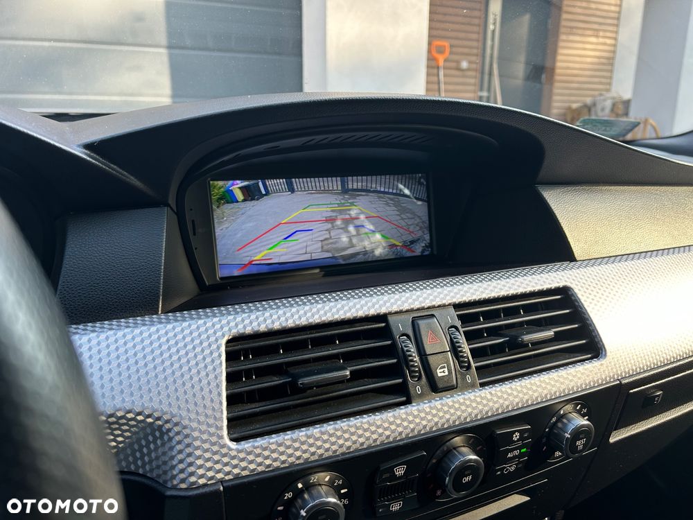 BMW Seria 5 525i - 26